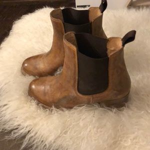 NWOT Bed Stu cobbled Series boots